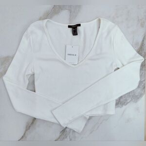 NWT Forever 21 White V Neck Long Sleeve Top Tee Sz S
